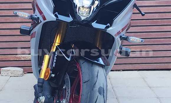 Buy Used Suzuki GSX–R Black Bike in Abu Hijar in Sinnar Buy Used Suzuki GSX–R Black Bike in Abu Hijar in Sinnar