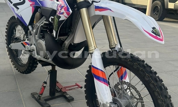 Buy Used Yamaha YZ White Bike in Abu Hijar in Sinnar Buy Used Yamaha YZ White Bike in Abu Hijar in Sinnar