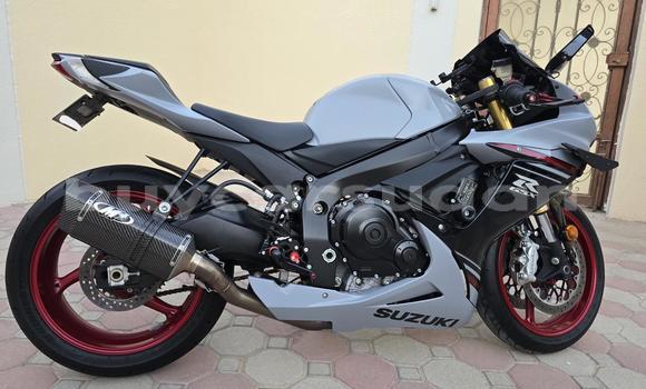 Buy Used Suzuki GSX–R Silver Bike in Abu Hijar in Sinnar