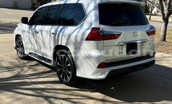 Buy Used Lexus LX 570 White Car in Abu 'Usar in al-Jazirah Buy Used Lexus LX 570 White Car in Abu 'Usar in al-Jazirah