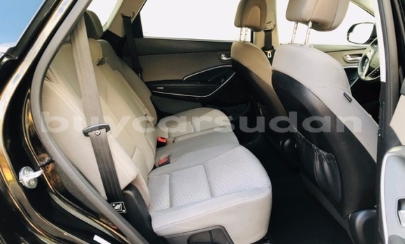 Buy Import Hyundai Santa Fe Black Car in ad–Duwaym in an-Nil-al-Abyad Buy Import Hyundai Santa Fe Black Car in ad–Duwaym in an-Nil-al-Abyad
