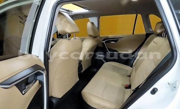 Buy Used Toyota RAV4 White Car in Khartoum in Khartoum Buy Used Toyota RAV4 White Car in Khartoum in Khartoum