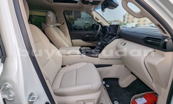 Buy Used Toyota Land Cruiser White Car in Khartoum in Khartoum Buy Used Toyota Land Cruiser White Car in Khartoum in Khartoum