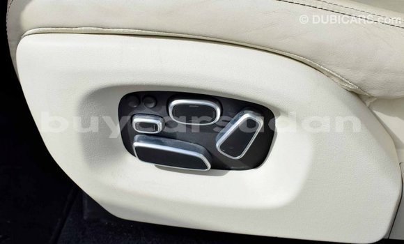 Buy Import Land Rover Range Rover White Car in Import - Dubai in Al Jazirah State Buy Import Land Rover Range Rover White Car in Import - Dubai in Al Jazirah State