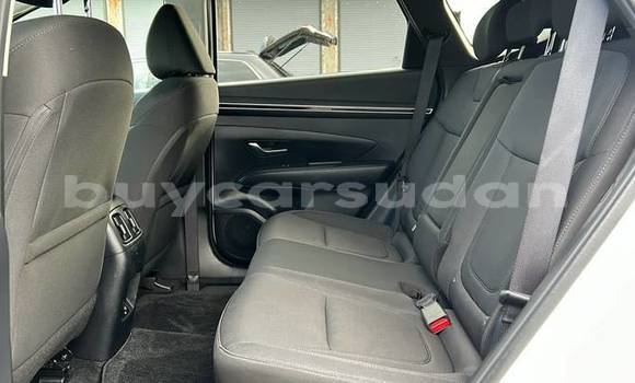 Buy Used Hyundai Tucson White Car in Khartoum in Khartoum Buy Used Hyundai Tucson White Car in Khartoum in Khartoum