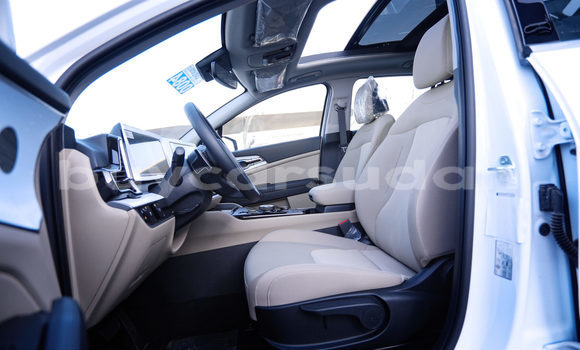 Buy Used Kia Sportage White Car in Khartoum in Khartoum Buy Used Kia Sportage White Car in Khartoum in Khartoum