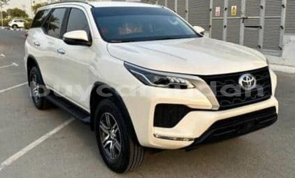 Buy Used Toyota Fortuner White Car in Khartoum in Khartoum