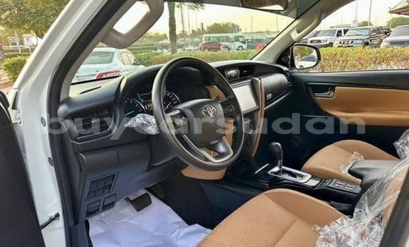 Buy Used Toyota Fortuner White Car in Khartoum in Khartoum Buy Used Toyota Fortuner White Car in Khartoum in Khartoum