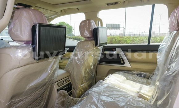 Buy Used Toyota Land Cruiser White Car in Khartoum in Khartoum Buy Used Toyota Land Cruiser White Car in Khartoum in Khartoum