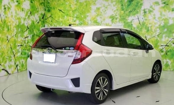 Buy Used Honda FIT White Car in Khartoum in Khartoum Buy Used Honda FIT White Car in Khartoum in Khartoum