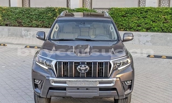 Buy Used Toyota Land Cruiser Prado White Car in Khartoum in Khartoum Buy Used Toyota Land Cruiser Prado White Car in Khartoum in Khartoum