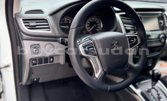 Buy Used Mitsubishi L200 White Car in Khartoum in Khartoum Buy Used Mitsubishi L200 White Car in Khartoum in Khartoum