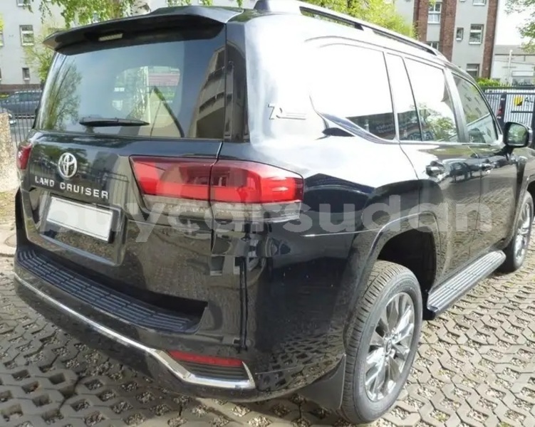 Big with watermark toyota land cruiser sinnar abu hijar 4608