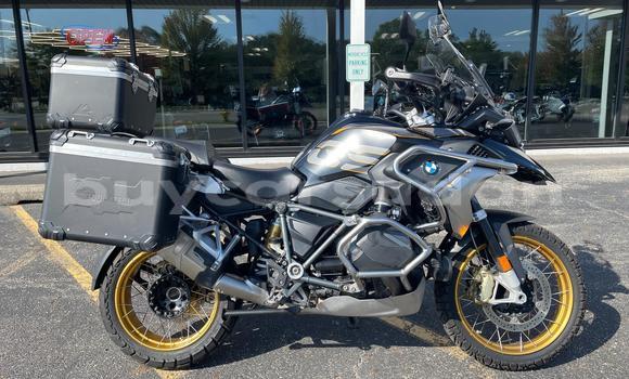 Buy Used BMW R1200GS Adventure Black Bike in Bur Sudan in al-Bahr-al-Ahmar