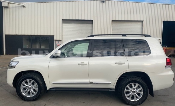 Buy Used Toyota Land Cruiser White Car in Khartoum in Khartoum Buy Used Toyota Land Cruiser White Car in Khartoum in Khartoum
