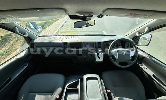 Buy Used Toyota Hiace White Car in Khartoum in Khartoum Buy Used Toyota Hiace White Car in Khartoum in Khartoum