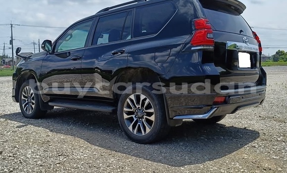 Buy Used Toyota Land Cruiser Prado White Car in Khartoum in Khartoum Buy Used Toyota Land Cruiser Prado White Car in Khartoum in Khartoum