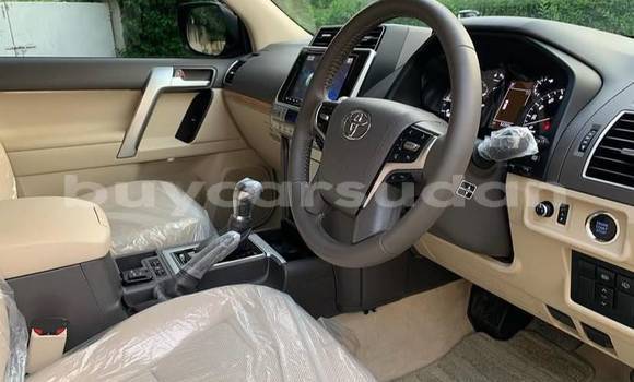 Buy Used Toyota Land Cruiser Prado White Car in Khartoum in Khartoum Buy Used Toyota Land Cruiser Prado White Car in Khartoum in Khartoum