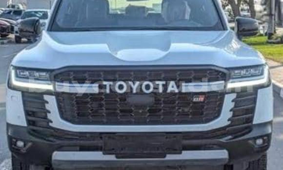 Buy Used Toyota Land Cruiser White Car in Khartoum in Khartoum Buy Used Toyota Land Cruiser White Car in Khartoum in Khartoum