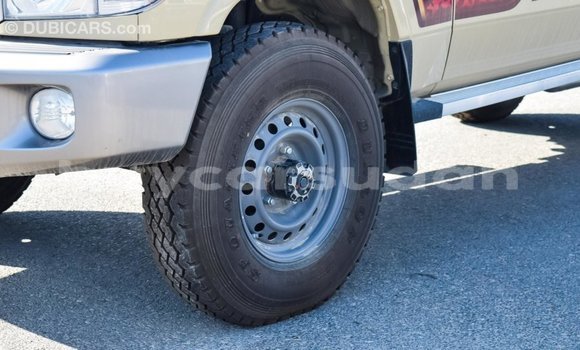 Buy Import Toyota Land Cruiser Beige Car in Import - Dubai in Al Jazirah State Buy Import Toyota Land Cruiser Beige Car in Import - Dubai in Al Jazirah State
