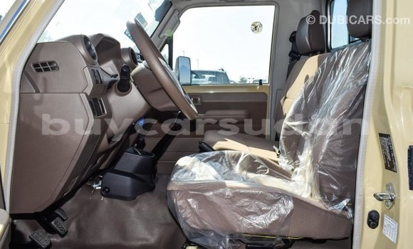 Buy Import Toyota Land Cruiser Beige Car in Import - Dubai in Al Jazirah State Buy Import Toyota Land Cruiser Beige Car in Import - Dubai in Al Jazirah State