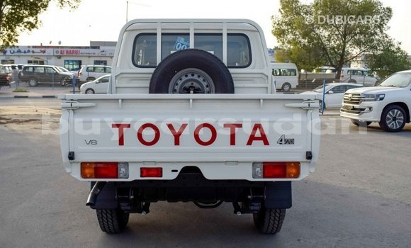Buy Import Toyota Pickup White Car in Import - Dubai in Al Jazirah State Buy Import Toyota Pickup White Car in Import - Dubai in Al Jazirah State