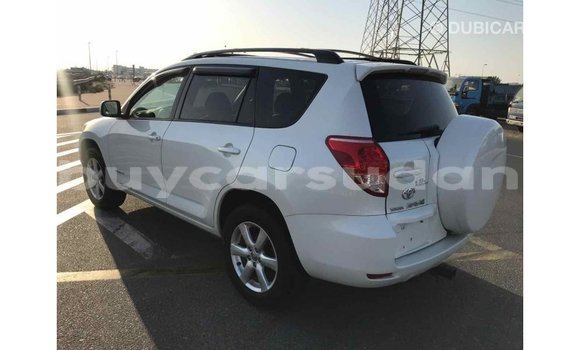 Buy Import Toyota HiAce White Truck in Import - Dubai in Al Jazirah State Buy Import Toyota HiAce White Truck in Import - Dubai in Al Jazirah State