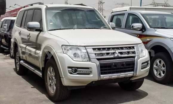 Buy Import Mitsubishi Pajero White Car in Import - Dubai in Al Jazirah State Buy Import Mitsubishi Pajero White Car in Import - Dubai in Al Jazirah State