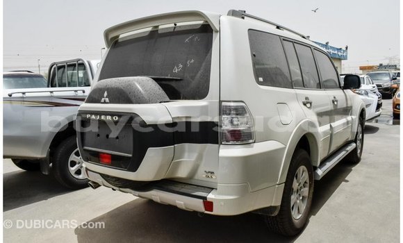 Buy Import Mitsubishi Pajero White Car in Import - Dubai in Al Jazirah State Buy Import Mitsubishi Pajero White Car in Import - Dubai in Al Jazirah State