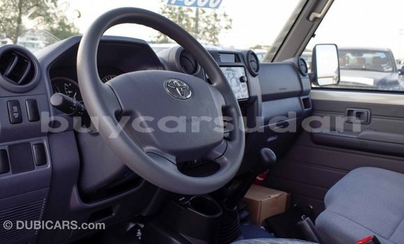 Buy Import Toyota Land Cruiser White Car in Import - Dubai in Al Jazirah State Buy Import Toyota Land Cruiser White Car in Import - Dubai in Al Jazirah State