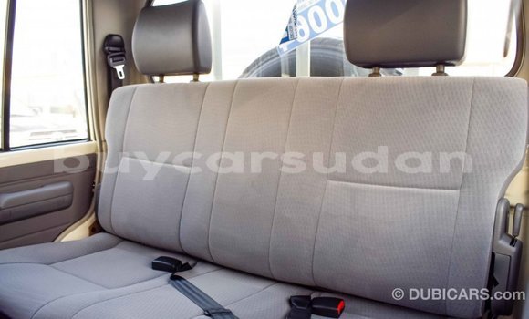 Buy Import Toyota Land Cruiser White Car in Import - Dubai in Al Jazirah State Buy Import Toyota Land Cruiser White Car in Import - Dubai in Al Jazirah State