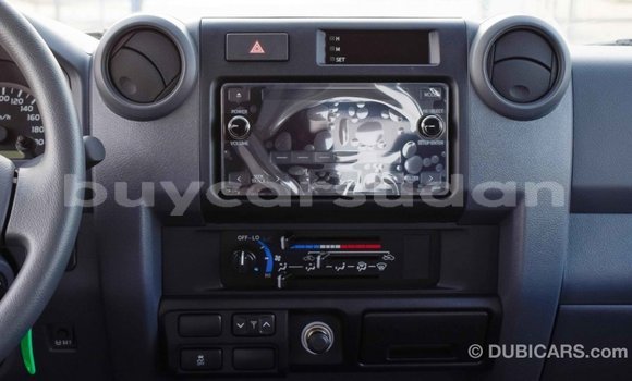Buy Import Toyota Land Cruiser White Car in Import - Dubai in Al Jazirah State Buy Import Toyota Land Cruiser White Car in Import - Dubai in Al Jazirah State