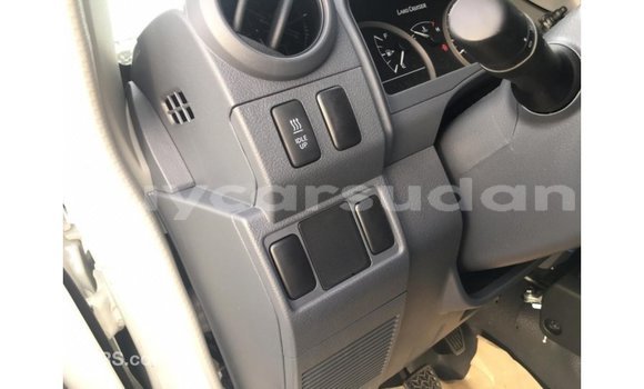 Buy Import Toyota Land Cruiser White Car in Import - Dubai in Al Jazirah State Buy Import Toyota Land Cruiser White Car in Import - Dubai in Al Jazirah State