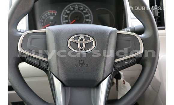 Buy Import Toyota Hiace White Car in Import - Dubai in Al Jazirah State Buy Import Toyota Hiace White Car in Import - Dubai in Al Jazirah State