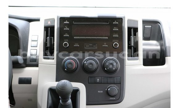 Buy Import Toyota Hiace White Car in Import - Dubai in Al Jazirah State Buy Import Toyota Hiace White Car in Import - Dubai in Al Jazirah State