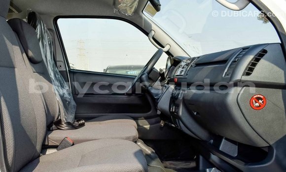 Buy Import Toyota Hiace White Car in Import - Dubai in Al Jazirah State Buy Import Toyota Hiace White Car in Import - Dubai in Al Jazirah State