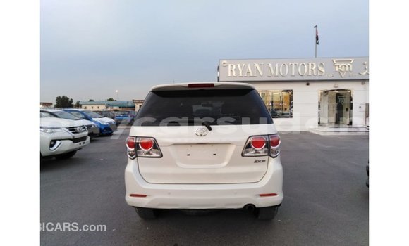 Buy Import Toyota Fortuner White Car in Import - Dubai in Al Jazirah State Buy Import Toyota Fortuner White Car in Import - Dubai in Al Jazirah State