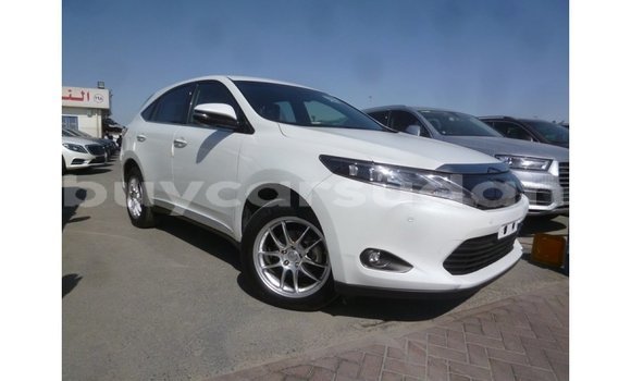 Buy Import Toyota Harrier White Car in Import - Dubai in Al Jazirah State Buy Import Toyota Harrier White Car in Import - Dubai in Al Jazirah State