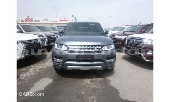 Buy Import Land Rover Range Rover Green Car in Import - Dubai in Al Jazirah State Buy Import Land Rover Range Rover Green Car in Import - Dubai in Al Jazirah State