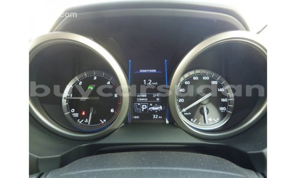 Buy Import Toyota Prado White Car in Import - Dubai in Al Jazirah State Buy Import Toyota Prado White Car in Import - Dubai in Al Jazirah State