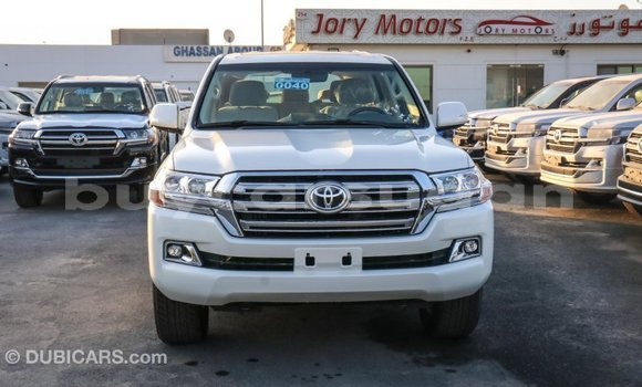 Buy Import Toyota Land Cruiser White Car in Import - Dubai in Al Jazirah State Buy Import Toyota Land Cruiser White Car in Import - Dubai in Al Jazirah State