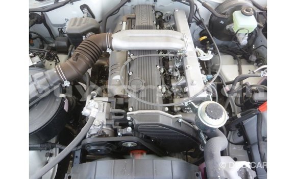 Buy Import Toyota Land Cruiser White Car in Import - Dubai in Al Jazirah State Buy Import Toyota Land Cruiser White Car in Import - Dubai in Al Jazirah State