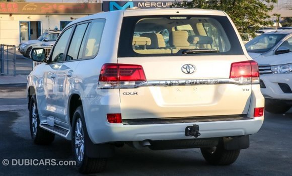 Buy Import Toyota Land Cruiser White Car in Import - Dubai in Al Jazirah State Buy Import Toyota Land Cruiser White Car in Import - Dubai in Al Jazirah State