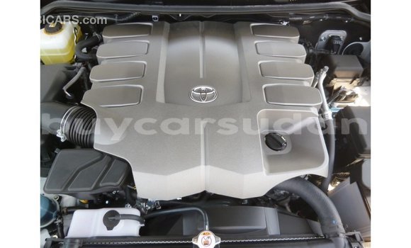 Buy Import Toyota Land Cruiser White Car in Import - Dubai in Al Jazirah State Buy Import Toyota Land Cruiser White Car in Import - Dubai in Al Jazirah State
