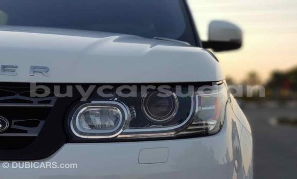 Buy Import Land Rover Range Rover White Car in Import - Dubai in Al Jazirah State
