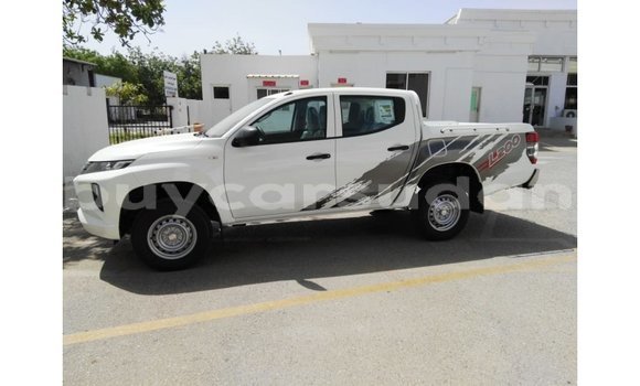 Buy Import Mitsubishi L200 White Car in Import - Dubai in Al Jazirah State Buy Import Mitsubishi L200 White Car in Import - Dubai in Al Jazirah State