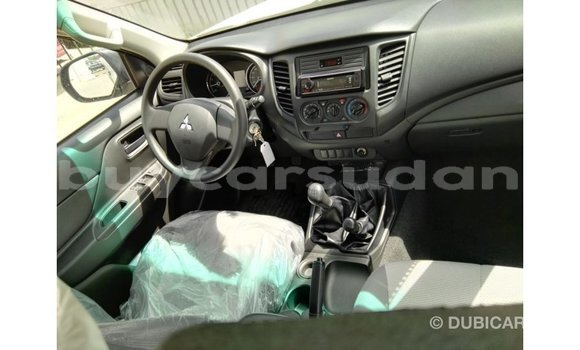Buy Import Mitsubishi L200 White Car in Import - Dubai in Al Jazirah State Buy Import Mitsubishi L200 White Car in Import - Dubai in Al Jazirah State
