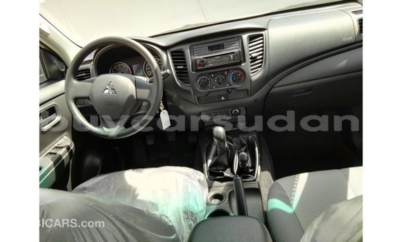 Buy Import Mitsubishi L200 White Car in Import - Dubai in Al Jazirah State Buy Import Mitsubishi L200 White Car in Import - Dubai in Al Jazirah State