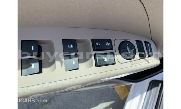 Buy Import Hyundai Elantra White Car in Import - Dubai in Al Jazirah State Buy Import Hyundai Elantra White Car in Import - Dubai in Al Jazirah State