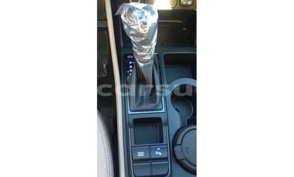 Buy Import Hyundai Tucson White Car in Import - Dubai in Al Jazirah State Buy Import Hyundai Tucson White Car in Import - Dubai in Al Jazirah State